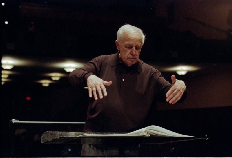 Pierre Boulez dirigeant l’orchestre de la Manhattan School of Music