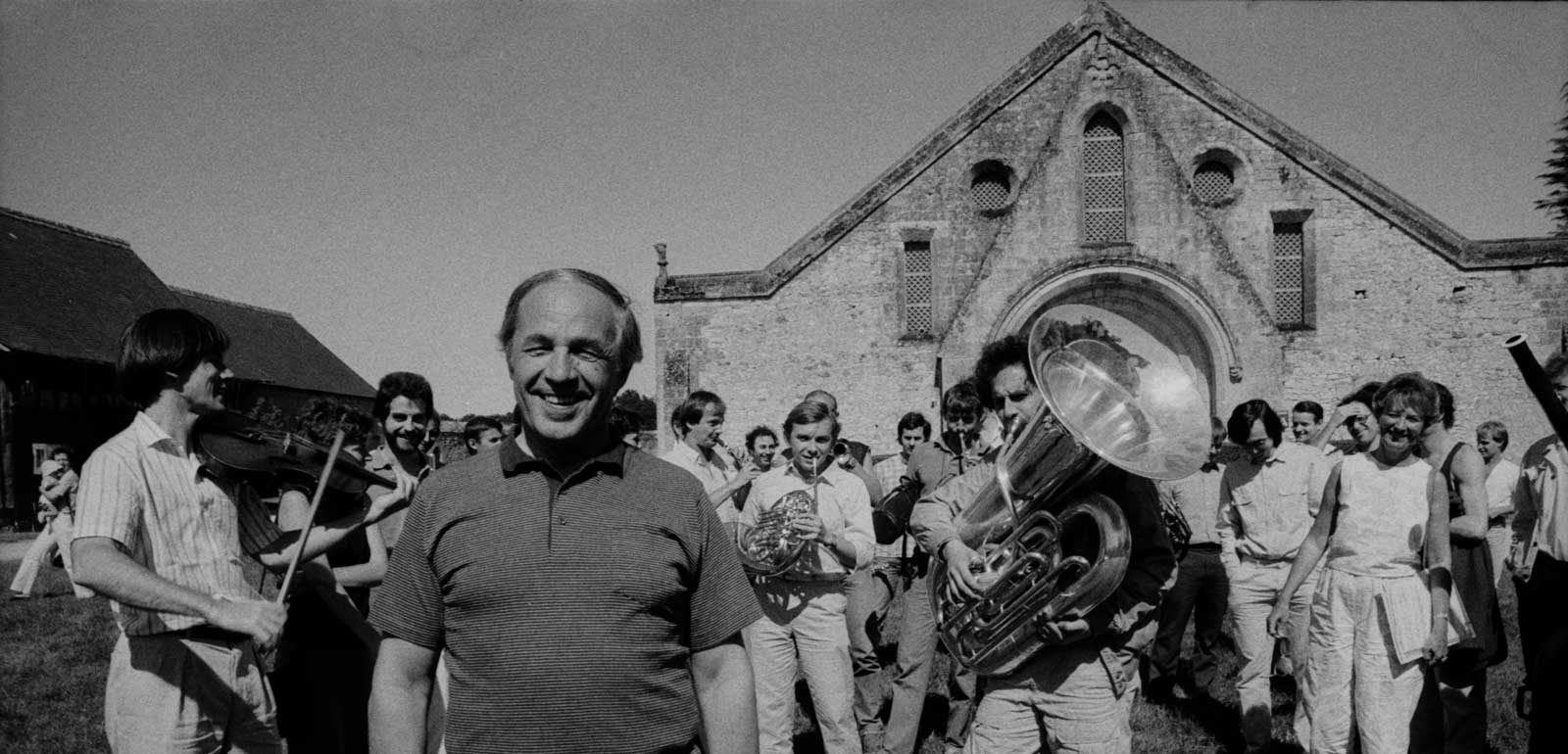 Pierre Boulez et l’Ensemble intercontemporain à la Grange de Meslay, 1985. Photo © Marion Kalter